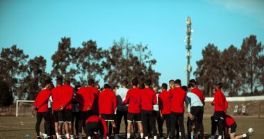 موسيماني يحاضر اللاعبين قبل انطلاق مران الأهلي.. ويجتمع مع عبد الحفيظ