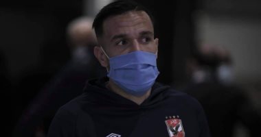 إجراءات احترازية مشددة فى وصول بعثة الأهلى إلى جنوب أفريقيا.. صور