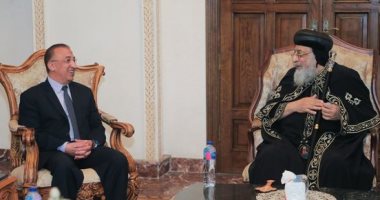 البابا تواضروس يلتقى محافظ الإسكندرية لتبادل التهانى بالأعياد.. صور