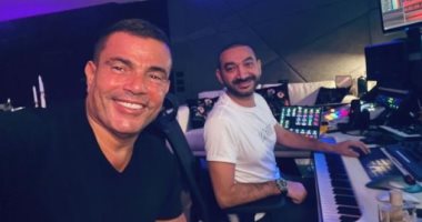 من الاستديو.. عمرو دياب يكشف عن عمل فنى جديد مع نادر حمدى: "نجهز لشيء ما"