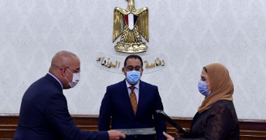 الحكومة توقع 3 بروتوكولات لإنشاء وتأثيث حضانات للأطفال بالمدارس ومراكز الشباب