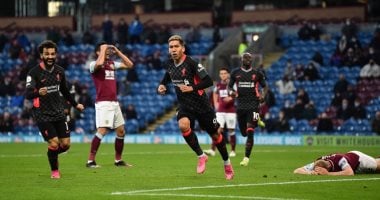 ليفربول يقترب من دوري الأبطال بثلاثية ضد بيرنلي بمشاركة محمد صلاح.. فيديو