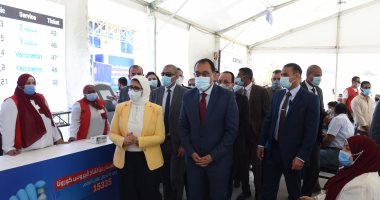 جولة رئيس الوزراء داخل مركز لقاحات كورونا الرئيسى بأرض المعارض بمدينة نصر