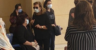وزيرة الثقافة وحماقى وصابرين وعلى ربيع فى جنازة سمير غانم