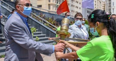 محافظ الإسكندرية يطلق شعلة فاعليات نموذج محاكاة "أولمبياد الطفل المصرى".. صور