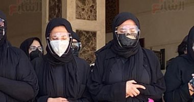 دنيا سمير غانم تدعو لوالديها: "ربى ارحمهما كما ربيانى صغيرا"