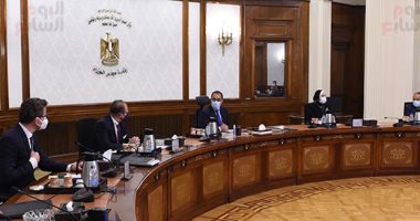 رئيس الوزراء يلتقى رئيس شركة "دى إم جى مورى" الألمانية