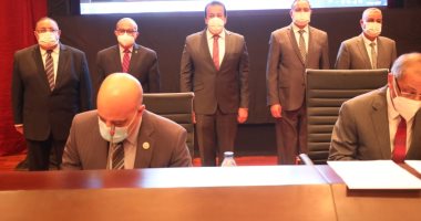 توقيع اتفاق بين وكالة الفضاء و4 جامعات لتقديم قمر صناعى تعليمى لكليات الهندسة