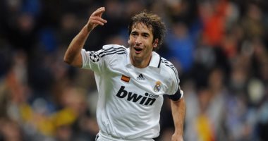 راؤول يرفض التدريب في إنجلترا وألمانيا من أجل ريال مدريد