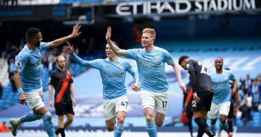 مانشستر سيتي يكتسح إيفرتون بخماسية فى ليلة التتويج بالدوري الإنجليزي