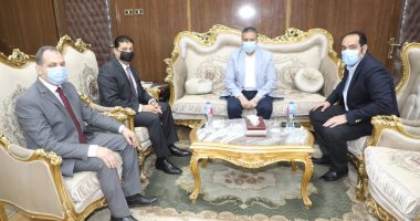 محافظ المنوفية ونائبه يستقبلان أعضاء البرنامج الرئاسى للتأهيل للقيادة