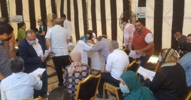معا نتعافى.. إقبال المواطنين على فرق الصحة بالبحيرة لتلقى لقاح كورونا.. لايف