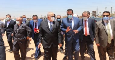 وزير التعليم العالى والخشت يتفقدان فرع جامعة القاهرة الدولى لمتابعة الإنشاءات