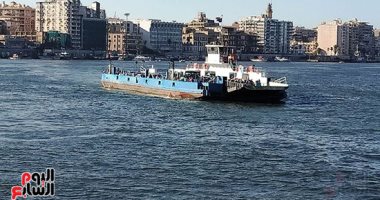 المعدية أم دورين.. رحلة بحرية داخل قناة السويس فى بورسعيد.. فيديو وصور