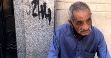 شاهد كيف يعمل أشهر رفا سجاد بالمحلة فى سن الـ75