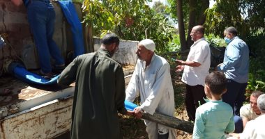 إلقاء مليون زريعة سمكية من البلطى فى النيل بالدقهلية لدعم الثروة السمكية.. صور