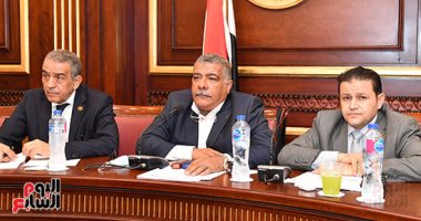 "صناعة النواب" توصى بدعم موازنة هيئة سلامة الغذاء بقيمة 808 ملايين جنيه.. صور
