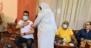 صحة الشرقية: الفرق المتنقلة تطعم المدرسين والعاملين بالمدارس بلقاح كورونا
