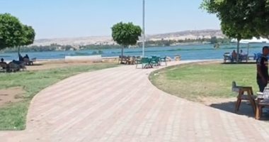 ممشى شارع مصر قبلة الشباب والفسحة الحلوة ع النيل بالمنيا.. لايف