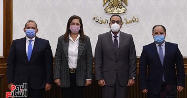 المالية توقع بروتوكولا لتسوية التشابكات بين بنكى الاستثمار القومى والأهلى المصري