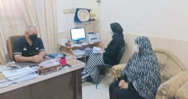 مراكز شباب بنى سويف تفتح أبوابها للراغبين فى التسجيل للحصول على لقاح كورونا.. الأهالى: المبادرة وفرت وقتنا.. مدير مركز شباب العبور: دربنا العاملين على التعامل مع الموقع ونستقبل المواطنين من الثامنة صباحا