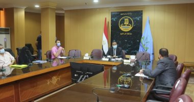 محافظ كفر الشيخ يوجه بشن حملات تموينية على الأسواق ومحلات الجزارة والمخابز 