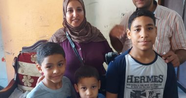 ليسانس لغة عربية وتعمل سائقة على ميكروباص.. الست المصرية لا تعرف المستحيل "فيديو"