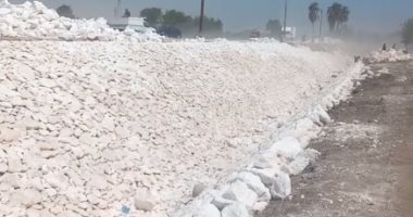 حياة كريمة فى الصعيد.. عمال ينجحون فى تبطين ترعة جنابية الدهب بالمنيا.. لايف 