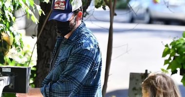 بن أفليك يعود من عطلته مع جينيفر لوبيز على منزل زوجته السابقة لهذا السبب
