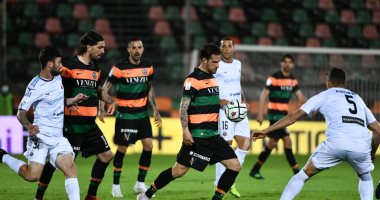 فينيسيا يعود للدوري الإيطالي بعد غياب 19 عاما