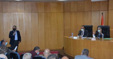 محافظ المنيا يكشف تفاصيل مشروعات "حياة كريمة" وتقنين أراضى الدولة