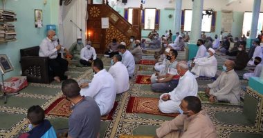 محافظ الوادى الجديد يخصص 100 فدان وقف خيرى للأيتام والأولى بالرعاية بالداخلة