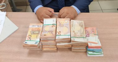 ضبط راكب قادم من إيطاليا بحوزته 88 ألف يورو مخبأة فى قاع حقيبة سفر