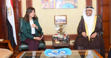 وزيرة الهجرة: مبادرة "اتكلم عربى" جرس إنذار حتى لا نغفل هويتنا ولغتنا