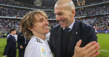 مودريتش وكورتوا ومارسيلو يودعون زيدان: مدرب أسطورة ويتربع على القمة