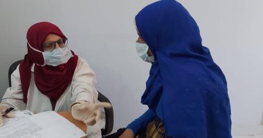 الكشف على 292 مواطنا فى قافلة طبية ضمن مبادرة حياة كريمة بمرسى علم.. صور