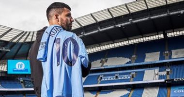 مانشستر سيتي يشيد نصبا تذكاريا لسيلفا وأجويرو وكومباني بمحيط ملعب الاتحاد