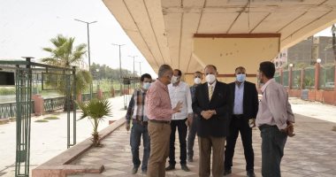 محافظ أسيوط: تجهيز موقع بحى غرب كمركز مؤقت لتطعيم المواطنين بكورونا