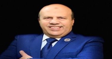 التفاصيل الكاملة للتعدى على رئيس حى عين شمس.. إصابات بالوجه والاشتباه فى ارتجاج بالمخ وكدمات وخلع فى الكتف.. 5 أشخاص حاولوا التعدى عليه بالسنج والشوم.. والعناية الإلهية تنقذه من الطعن