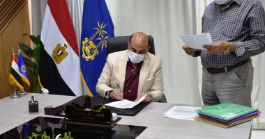 محافظ أسوان يعتمد المخطط الإستراتيجى العام لمدينة الرديسية قبلى