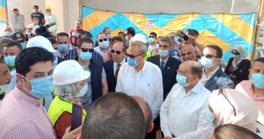 وزير التنمية المحلية ومحافظ القليوبية يتفقدان مشروعات "حياة كريمة" بشبين القناطر