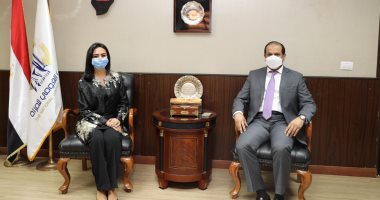 مايا مرسى: المرأة المصرية والإماراتية تتمتعان بوجود قيادة سياسية مؤمنة بدورها