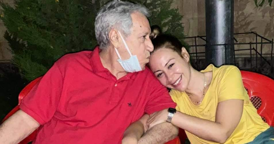 منة شلبى تحتفل بعودة والدها من الخارج: "الباشا نورنا"