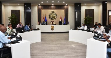 محافظ أسوان لرؤساء المدن: تقييم شامل لأداء العمل لجميع القيادات المحلية