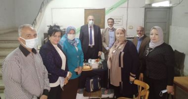 توافد طلاب الإعدادية بالقاهرة على المدارس لأداء الامتحانات.. صور 