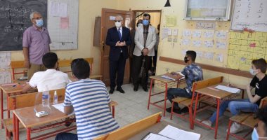 محافظو بنى سويف وقنا والأقصر يتفقدون لجان امتحان الشهادة الإعدادية.. صور
