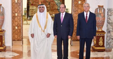 البرلمان العربى يمنح الرئيس وسام القائد لجهوده الحثيثة فى خدمة قضايا الأمة العربية.. السيسى: صون الأمن القومى العربى عماداً أساسياً للحفاظ على حقوق الإنسان.. ويؤكد: المساس بالدول الوطنية يؤدى إلى التفكك والدمار