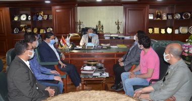 محافظ بنى سويف: لجان ميدانية مختصة وشبابية وجروب على الواتس لمتابعة تنفيذ المشروعات