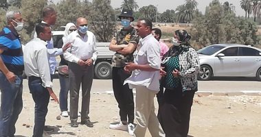 بدء إجراءات إنشاء محطة مياه الشرب بناحية الهنادى فى إسنا.. صور