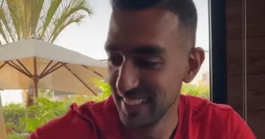 صلاح يهزم كوكا في جولة شطرنج والأخير مبرراً الهزيمة: عيني مزغلله